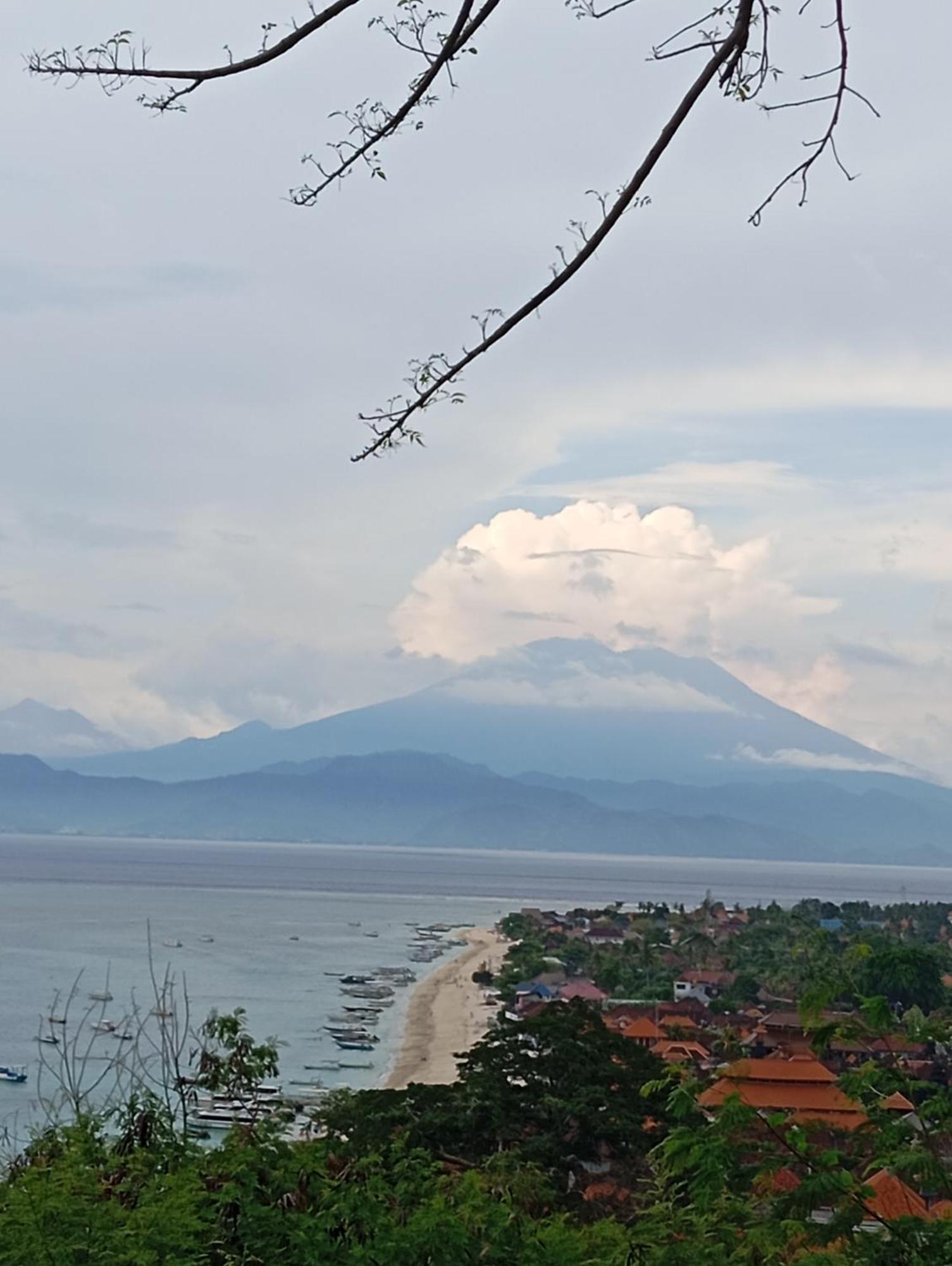 Belong Home Stay Lembongan Esterno foto