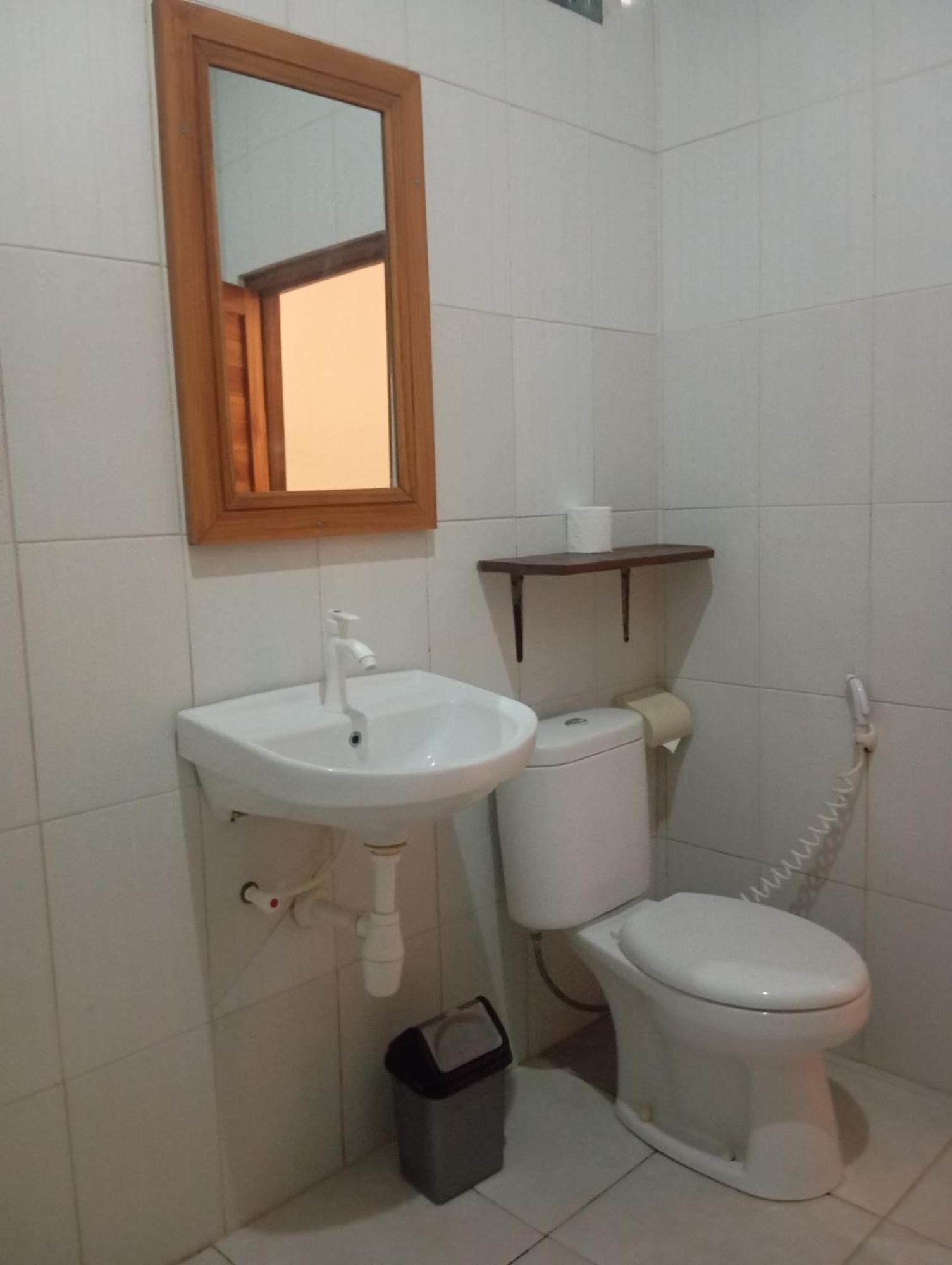 Belong Home Stay Lembongan Esterno foto